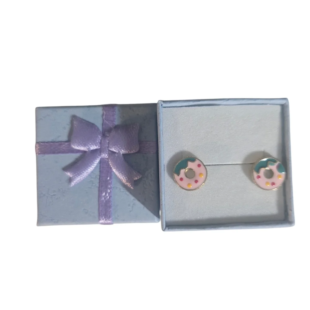 Baby Pink Donut Earrings (NWOT)‎